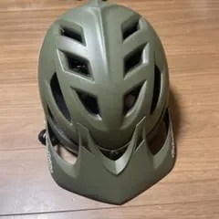 トロイリーデザイン　MTB ヘルメット