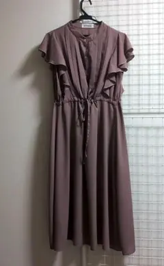 半袖フリルシフォンワンピースのサムネイル