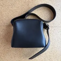 【値下げ中】OSOI/オソイ MINI BROT ハンドバック ショルダーバッグ