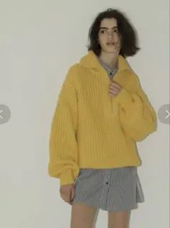AMAIL イエローニット ハイネックのサムネイル