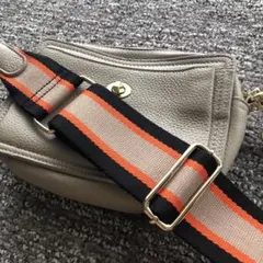 nouer ショルダーバッグのサムネイル