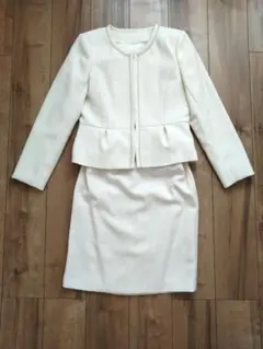 フォーマルスーツ　11号　アイボリー系　入学式　入園式