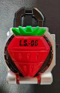 DX イチゴロックシード 仮面ライダー鎧武 ガイム ロックシード 仮面ライダー