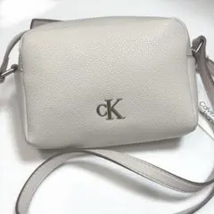 【難あり投売り】Calvin Klein カルバンクライン カメラバッグ CKのサムネイル