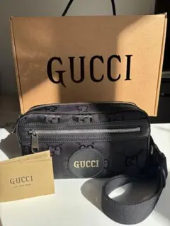 GUCCIグッチ ボディバッグ ソフト GGスプリームキャンバス タイガー 黒