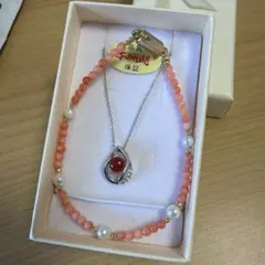 【石垣島】本珊瑚・赤い石の水滴型シルバーネックレスと珊瑚のブレスレット