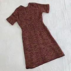 ⭐半袖ワンピース⭐Aラインワンピース レンガ色 背中ファスナータイプ