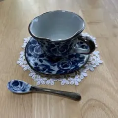 青と白の花柄 カップ・ソーサーセット