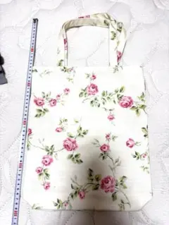 LAURA ASHLEY HOME ローラアシュレイ トートバッグのサムネイル