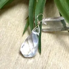 水晶 ネックレス