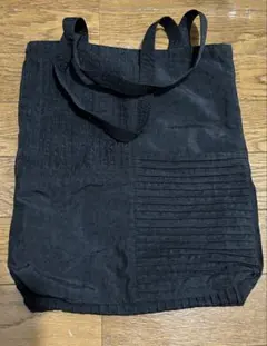ヤッコマリカルド　総ピンタック入りバッグ
