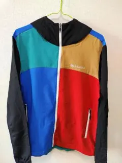 ソフトシェルジャケット マウンテンパーカー