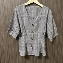 美品　チェック　薄手カットソー　ペプラムトップス　くびれ　ウエストタック　綺麗