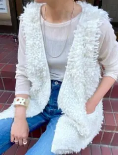 タイムセール❗️新品♥SHENERY シーナリー　ループヤーンニットベスト