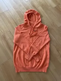 お値下げ　新品　ニットオレンジ フード付きパーカー Mサイズ