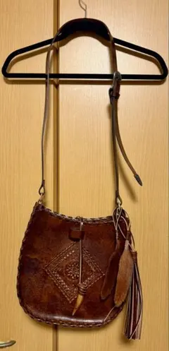 レザー刺繍ショルダーバッグ ブラウンのサムネイル