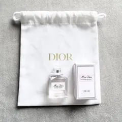 Dior ミスディオール ブルーミング ブーケ ミニ 5ml 香水 箱+巾着付きのサムネイル