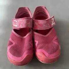 【9月末まで限定】New Balance ピンク サンダル　20cm