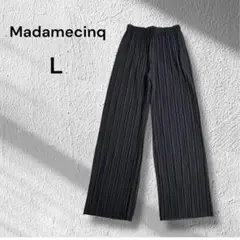 Madamecinq◆【新品未使用　タグ付き】　プリーツ ワイドパンツ　ブラック