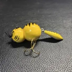 ハンドメイドフローティングルアー（スズメバチ）ジョイントタイプ