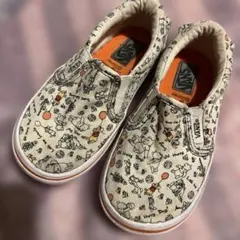 VANS くまのプーさん柄 スリッポン