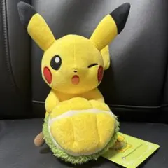 ポケモンセンター シンガポール限定 ピカチュウぬいぐるみ(ドリアン