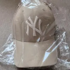 MLB Korea ニューヨーク・ヤンキース ベージュキャップのサムネイル