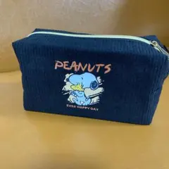 新品　スヌーピー ポーチ 黒色　匿名発送