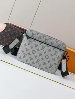 Louis Vuitton グレー ボディバッグ Louis Vuitton ボディバッグ グレー - メルカリ