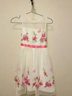 花柄刺繍の子供用ドレス