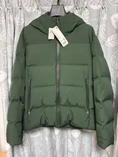 新品未使用 ユニクロ シームレスダウンパーカー