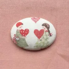 くるみボタン　ブローチ　ヘアゴム　帯留　ドイツ　バレンタイン　ハート　＃865