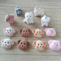 犬のチャーム　13個