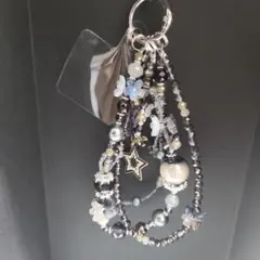 ビーズと蝶のモチーフ ストラップ