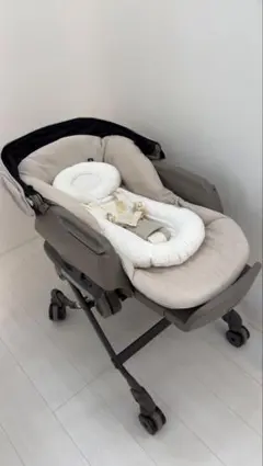 【美品】コンビ ネムリラ 電動オートスウィング テーブル未使用 CWL
