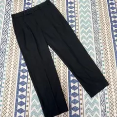 UNIQLO ユニクロ スラックス パンツ 黒 シンプル