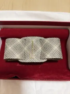 新品 フェラガモFERRAGAMO ヘアアクセサリー バレッタベージュ/ブラック