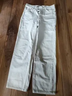 ZARA ホワイト ストレートデニム