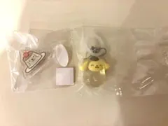 ポムポムプリン なりきりオイスター&アクリルピンバッジ