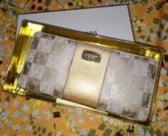 Item thumbnail for item eda0efc5-f32f-4dd5-b1bf-23cd3a13d1ff