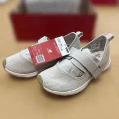 [新品] New Balance スニーカー ストラップ 23.5 ベージュ