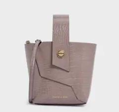 チャールズアンドキース　2way くすみピンク　バッグ　クロコ柄　トートバッグ