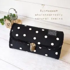 Item thumbnail for item e56cb2a3-9eb4-44f2-82ef-2efc5a8812d5