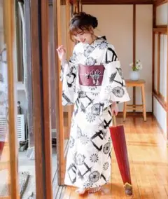 花柄浴衣と赤い帯のセット