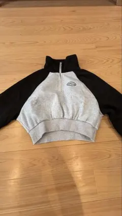 ハーフジップ クロップドスウェット グレー/ブラック