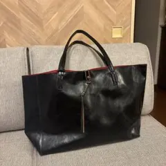 美品　グローバルワーク　黒と赤の大きなトートバッグ　肩掛け　ビックトートバックのサムネイル