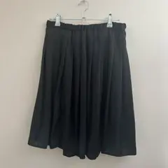 フレアスカート　膝丈　黒　ユニクロ　Ｍ