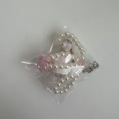 サンリオ　ホワイトフリルデザイン　シークレットストラップ　マロンクリーム