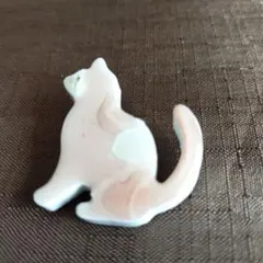 【未使用】ハンドメイド 猫の石膏とレジンのブローチ
