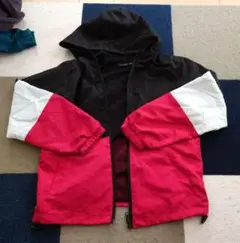 キッズ　ウインドブレーカー140 男の子